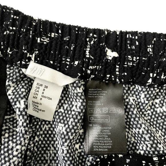 H&M High Waisted Angle Crop Pants Track Joggers Size 8 Black White Print - Picture 6 of 6